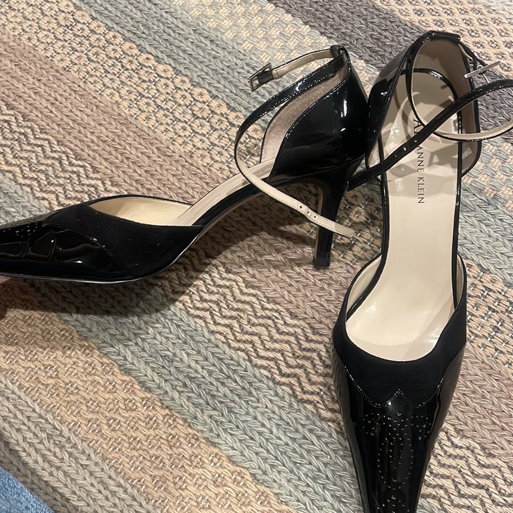 Anne Klein Heels - Picture 7 of 7